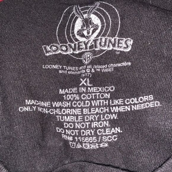 Looney Tunes Bugs Bunny Black Graphic Tee XL - Picture 2 of 6
